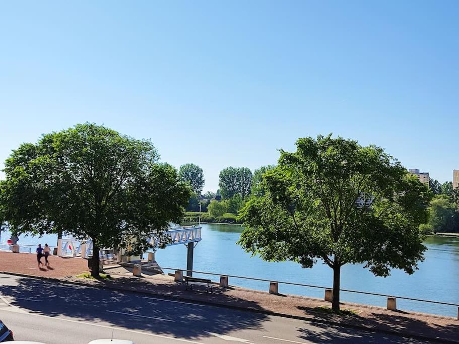 Apartment Rive De Saone 75m2.p'tit Dej.agreable & Spacieux. Chalon-sur-Saone